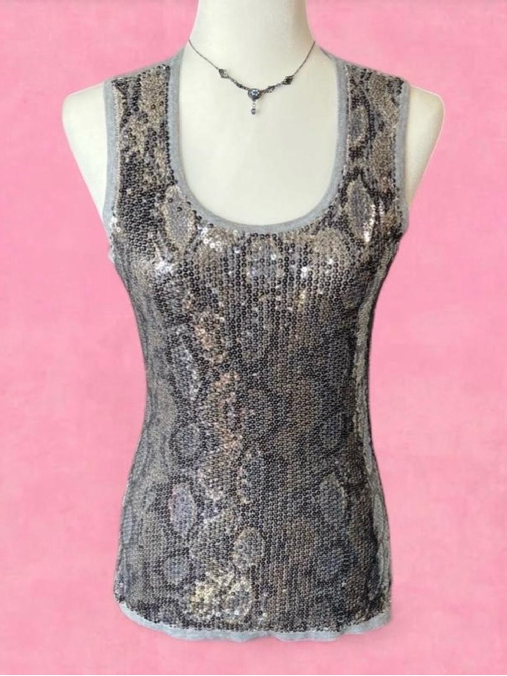 Sequin Snake-Print Scoop Neck Tank Top - Silver Gray